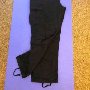 38/30 Black Cargo Pants
